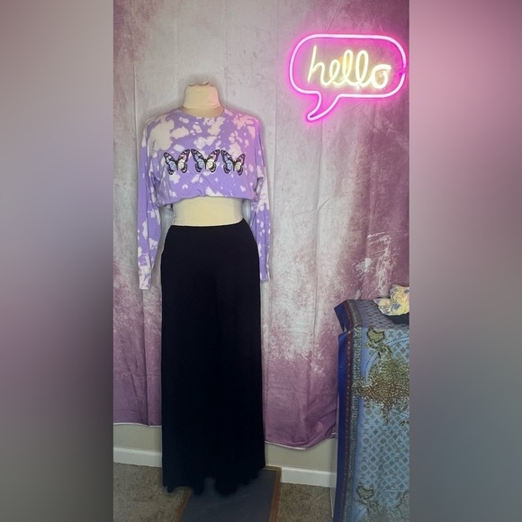 Tops - Butterfly print tiedye purple top-M